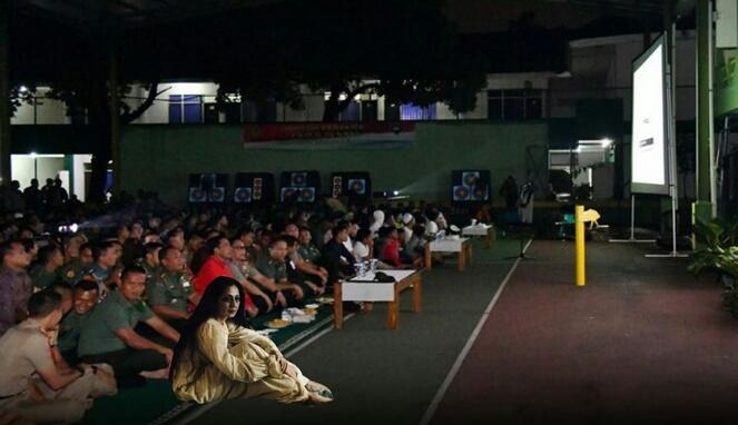 10 Meme Kocak Film Pengabdi Setan, Lucunya Bikin Ngakak Seharian