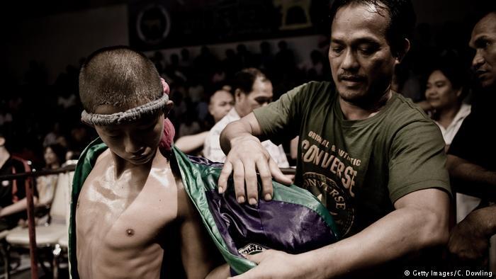 Mengintip Bisnis Gelap Tinju Anak di Thailand