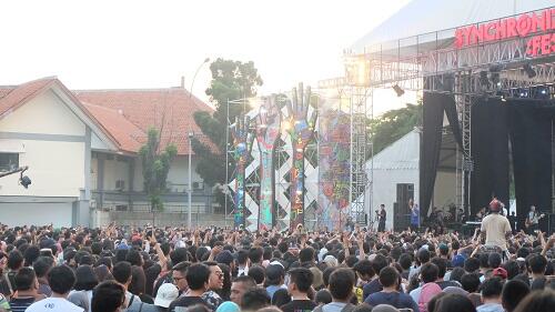 Netizen Jelata Hingga Jokowi Nikmati Musik Lintas Genre di Synchronize Festival 2017