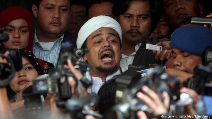 Kasus-Kasus Yang Melilit Habib Rizieq Shibab