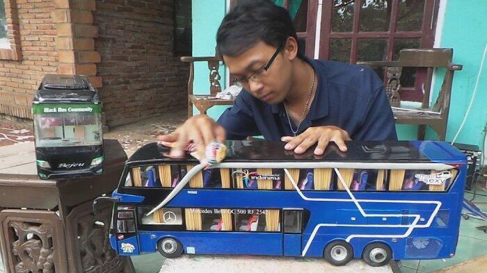 Bus Bentuk Apapun Martin Bisa Dibikin Tiruan Mininya