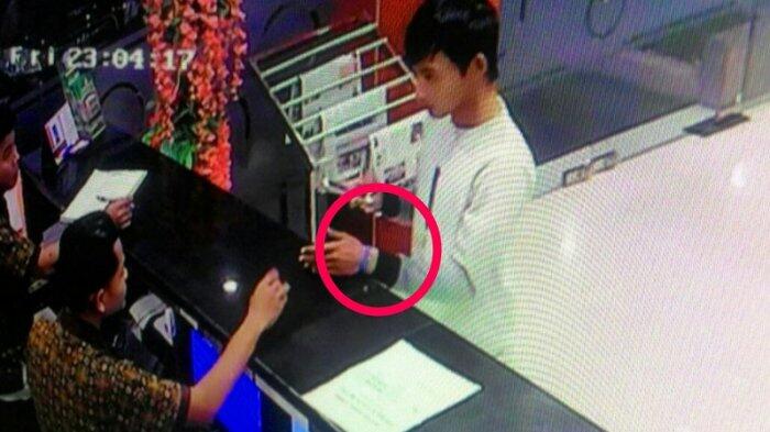 Sebuah Gelang 'Billabong' Jadi Petunjuk Siapa Pembunuh Cici Anisa
