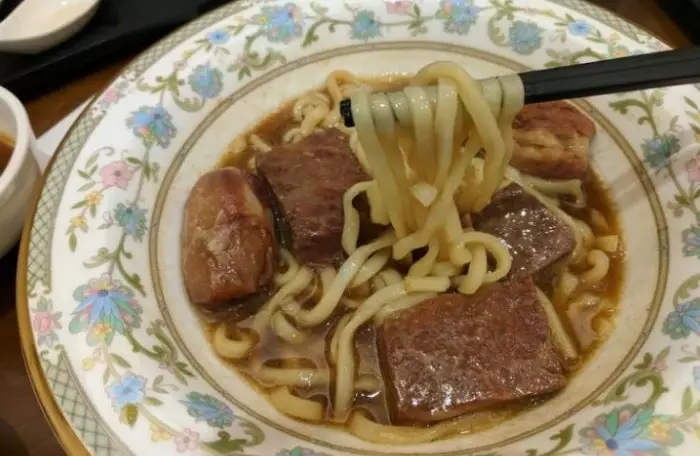 ini dia restoran yang menjual mie termahal didunia