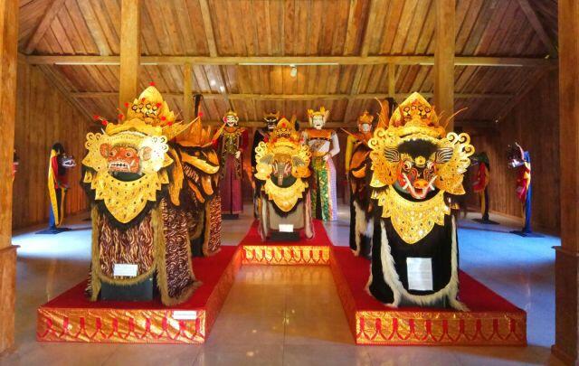 Beragam Jenis Tari Barong Tradisional Bali