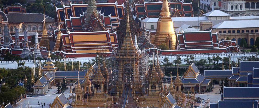 Persiapan Prosesi Kremasi Raja Bhumibol Adulyadej