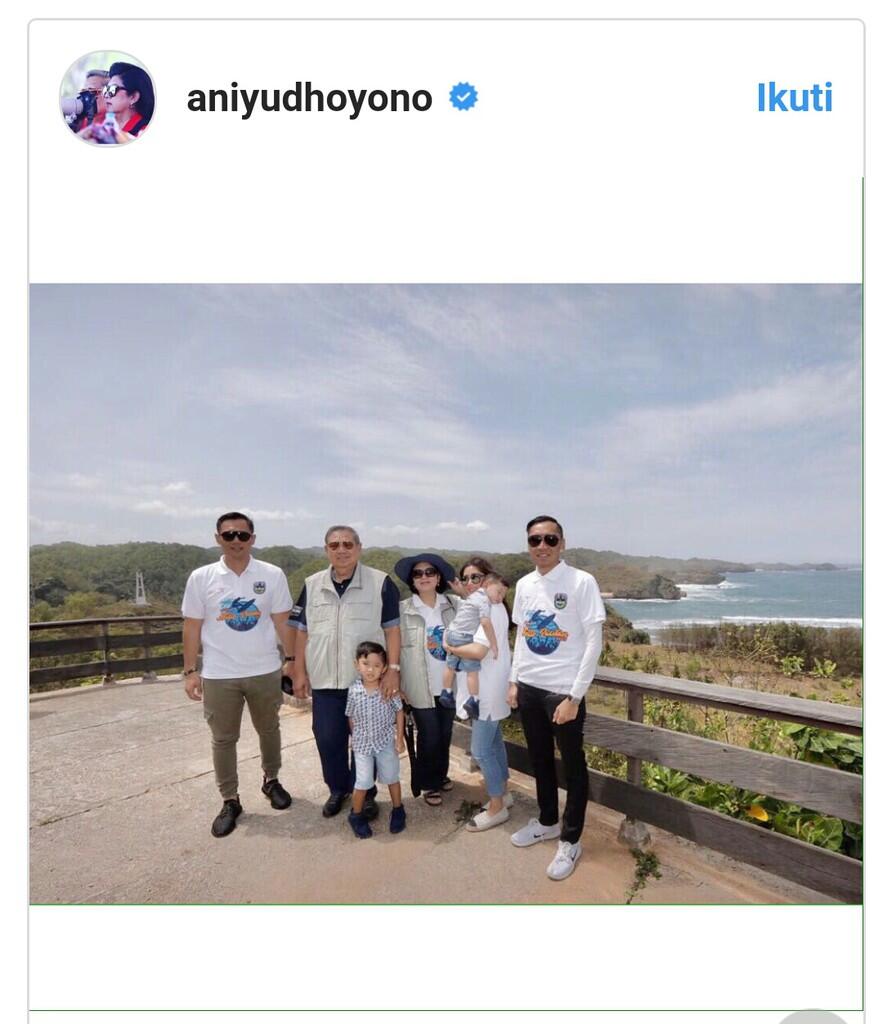 SBY Kalau Liburan Kompak Banget Lho