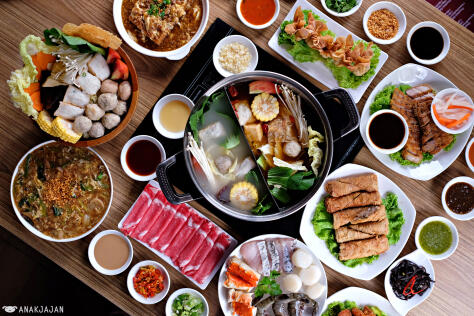 Slurrp! Asyiknya Makan Siang Hangat dengan Shabu-shabu di 6 Tempat Ini