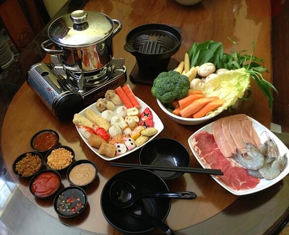 Slurrp! Asyiknya Makan Siang Hangat dengan Shabu-shabu di 6 Tempat Ini