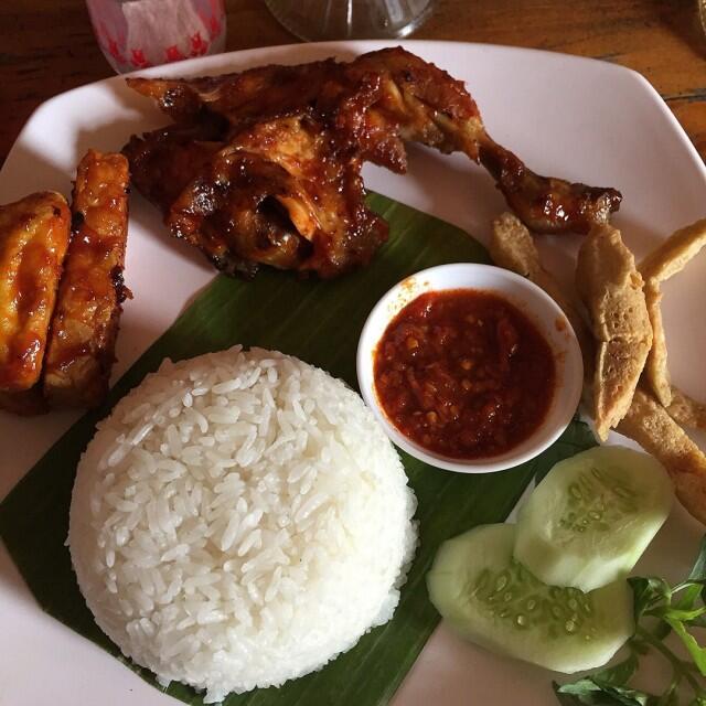 10 Tempat Makan Ayam Bakar yang Nikmat KASKUS