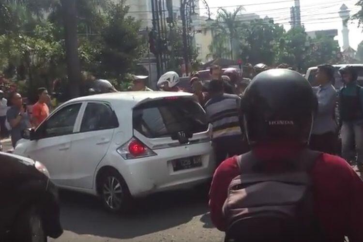 Aksi Kejar-kejaran Tangkap Pelaku Tabrak Lari 5 Motor di Bandung