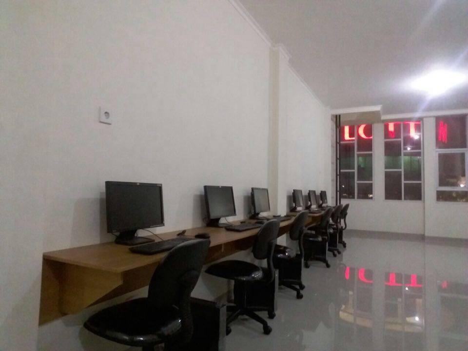 lowongan pekerjaan AZBUY