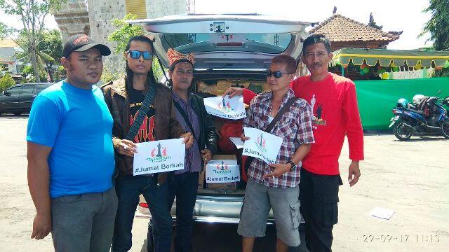 Berbagi Nasi Bungkus, Menebar SEMANGAT di hari JUMAT