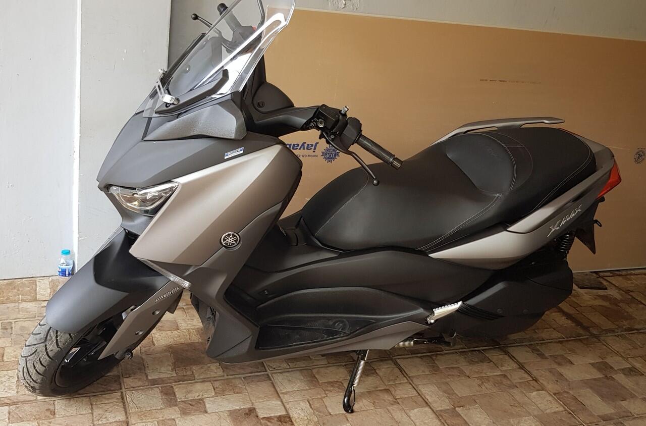 Yamaha XMAX 250