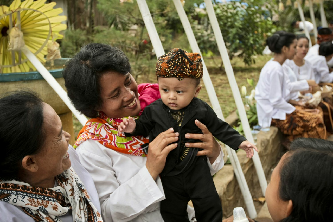 THE STRUGGLES OF SUNDA WIWITAN FOLLOWERS