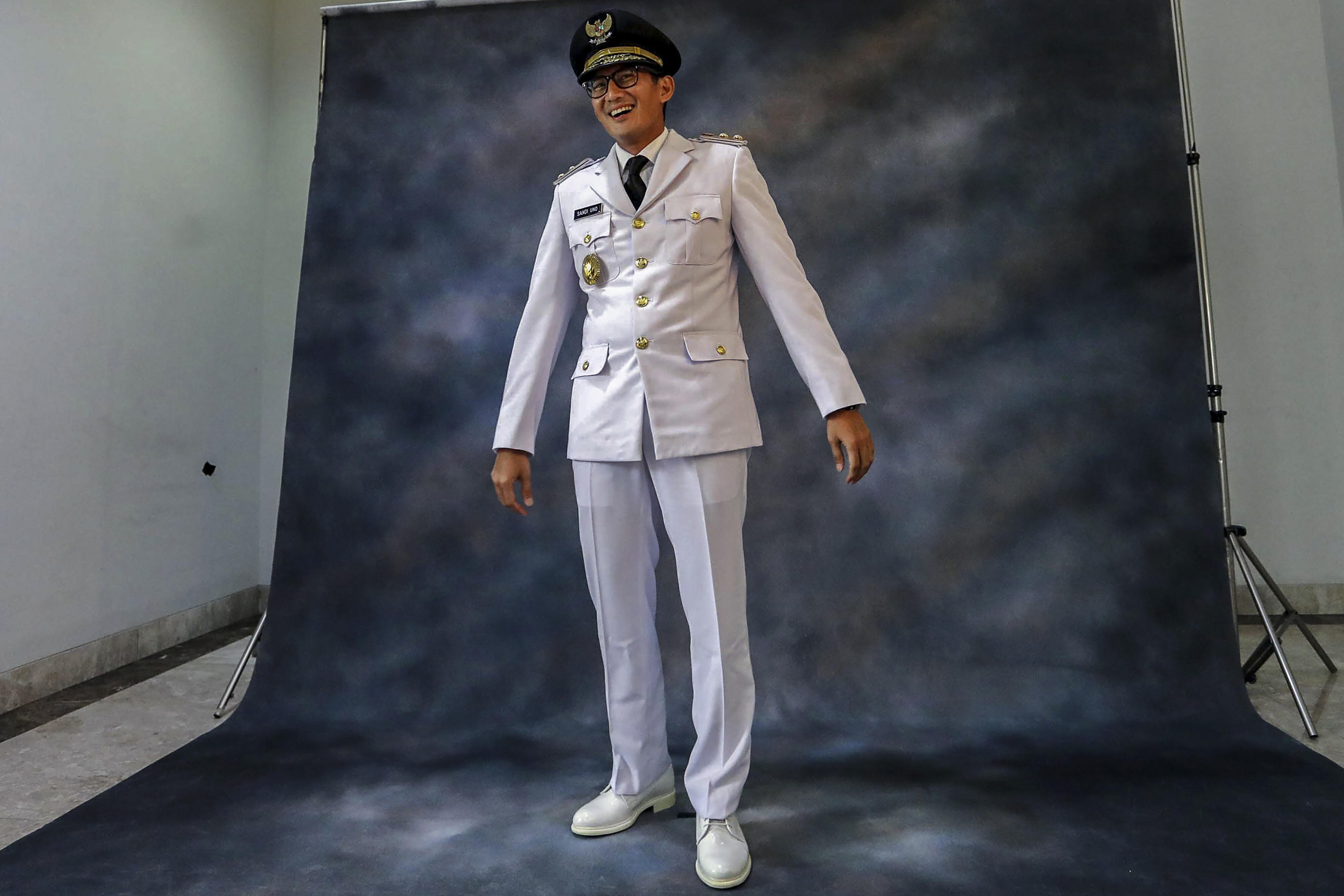 Sandi Meluncur ke Masjid Sunda Kelapa