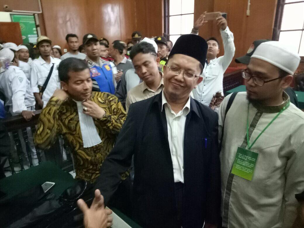 Sidang Alfian Tanjung dipenuhi seruan Ganyang PKI