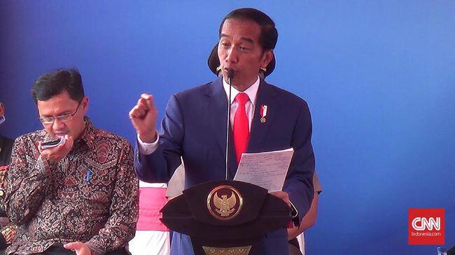 Jokowi Usul Undip Bikin Jurusan 'Meme'