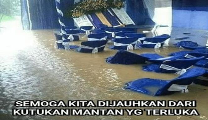 10 Meme Kutukan Mantan Ini Bakal Membuatmu Ngenes 