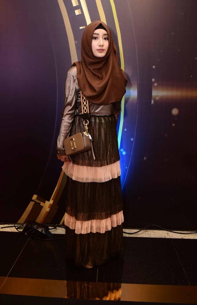 Tengku Syaira Anataya, Cantiknya Bikin Adem