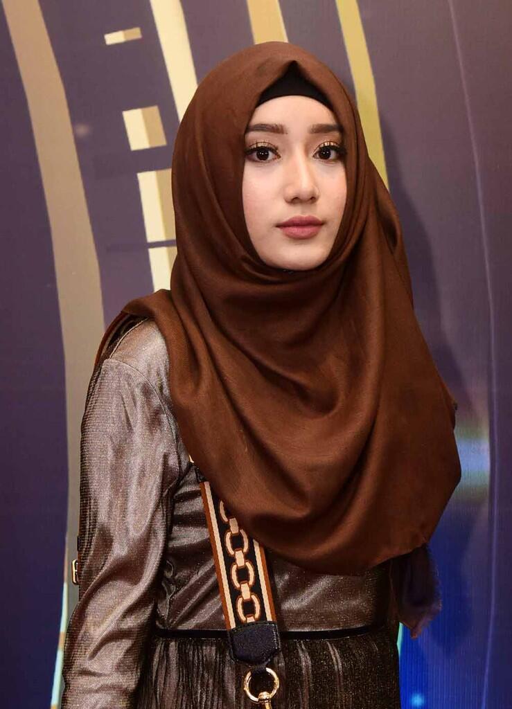 Tengku Syaira Anataya, Cantiknya Bikin Adem