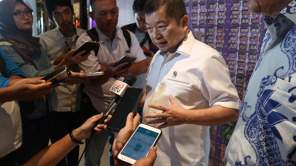 MEIKARTA SELARAS DENGAN VISI PEMERINTAH