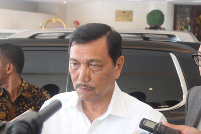Gawat !!! Luhut Panjaitan Mengharuskan Buruh Tiongkok Masuk ke Indonesia