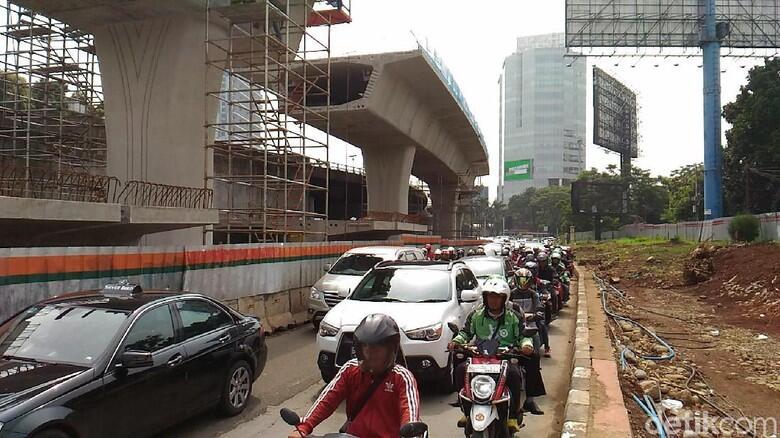 Ini Rekayasa Rute TransJ Atasi Macet