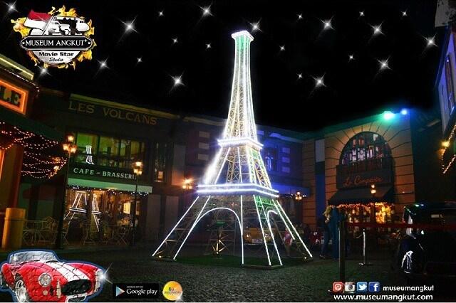 Menara Eiffel KW di Indonesia