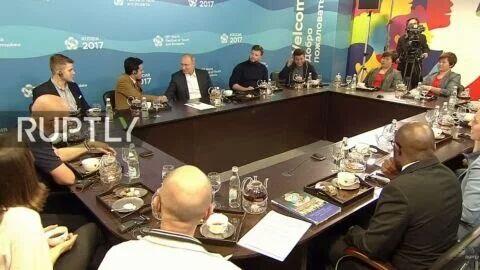 Saat Dokter Muda Asal Indonesia Berdiskusi dengan Vladimir Putin