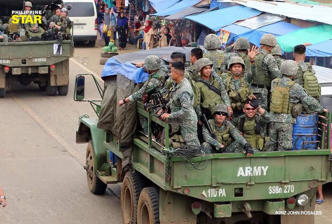 Potret Bahagia Pemulangan Tentara Filipina Setelah Mengalahkan Teroris Militan Islam