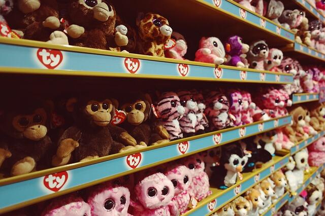 &#91;KISMIS&#93; TERNYATA BONEKA CANTIK BAK PORSELEN INI MEMBAWA TEROR MAUT! HIIYY...