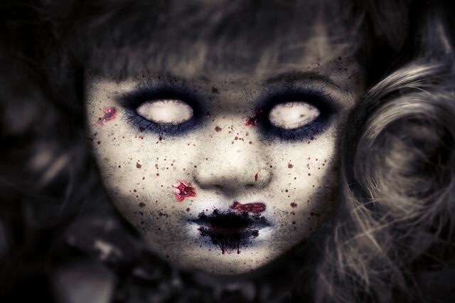 &#91;KISMIS&#93; TERNYATA BONEKA CANTIK BAK PORSELEN INI MEMBAWA TEROR MAUT! HIIYY...