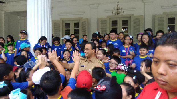 Anies-Sandi Terima Rombongan Siswa Integrated Christian School