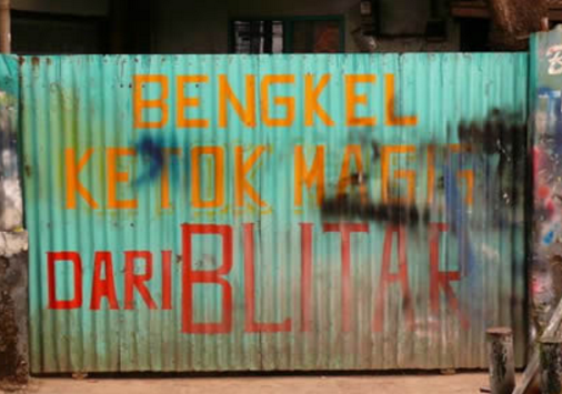 Ketok Magic, Ilmu Sakti yang Bikin Body Mobil Ringsek Mulus Lagi Seperti Baru