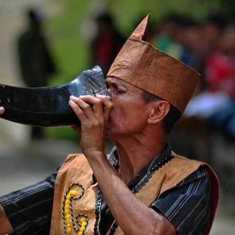 Filosofi MINUMAN Keras Khas adat Dayak (Baram Arak Bahaya)