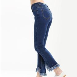 &#91;GATSUONE INFO&#93; Mau Selalu Tampil Stylish? Ini 3 Hal yang Harus Ada di Lemari