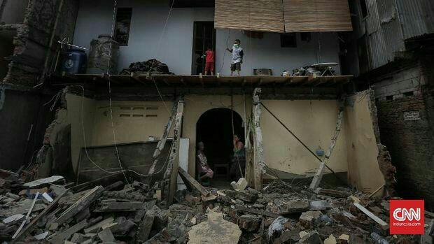 Warga Bukit Duri Menang, Pemprov DKI Wajib Bayar Ganti Rugi