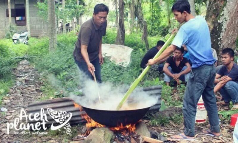 Ganja Sebagai Bumbu Kuah Beulangong Kuliner Tradisi Khas Aceh.