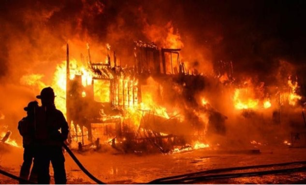 Inilah 6 Kebakaran Pabrik Terdahsyat yang Jadi Mimpi Buruk Bagi Para Pegawainya