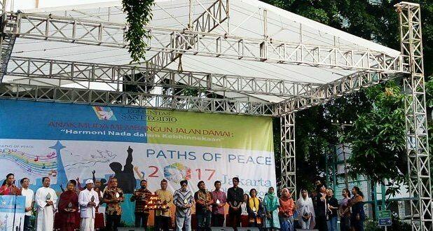 Pemuda Lintas Iman dalam Pentas Seni dan Doa Damai