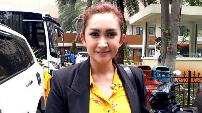 Penampilan Nafa Urbach Berpakaian India Tuai Pujian