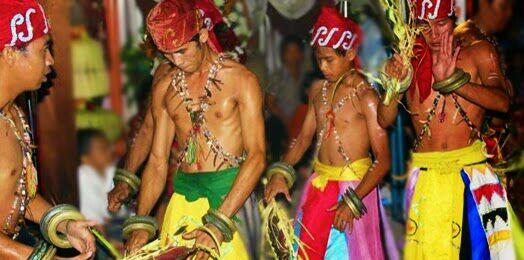 Upacara Adat Dayak (Suku Indonesia)