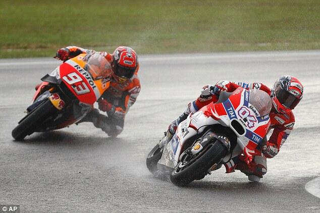 MotoGP Sepang Malaysia Dovizioso Berjaya, Marquez Harus Tunda Rayakan Juara