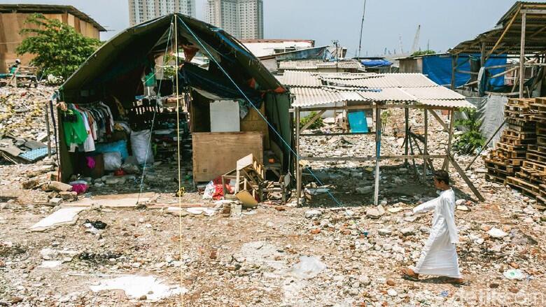 Bedeng dan Gubuk Liar Kembali Muncul di Kampung Akuarium