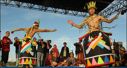  Bagaimana Nikahnya &quot;Orang Dayak&quot; (sini yaku jelaskan)