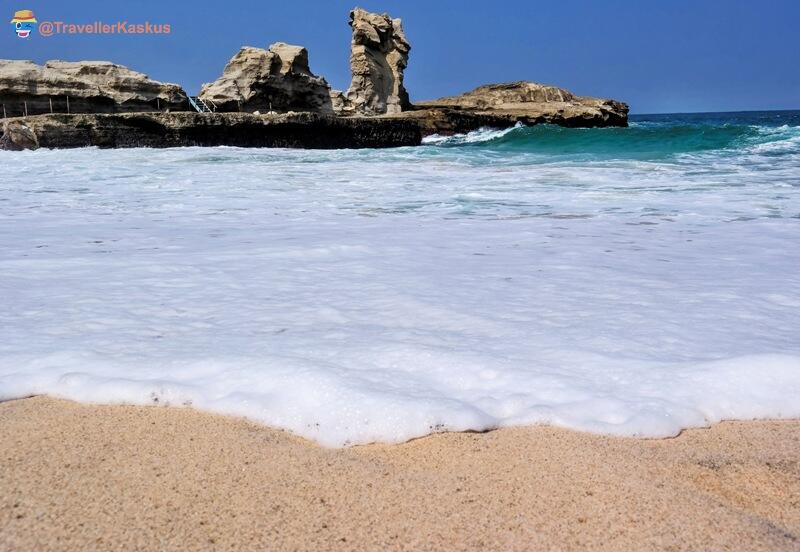 Tinggal Pilih Mau Pantai atau Gunung, 6 Tempat Camping 