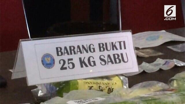 Petaka di Balik Sandal Emak-Emak Asal Aceh