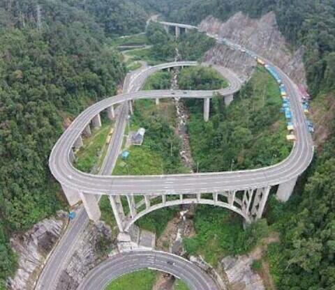 
Konstruksi Bangunan Tol Pasuruan-Probolinggo di Grati Ambruk