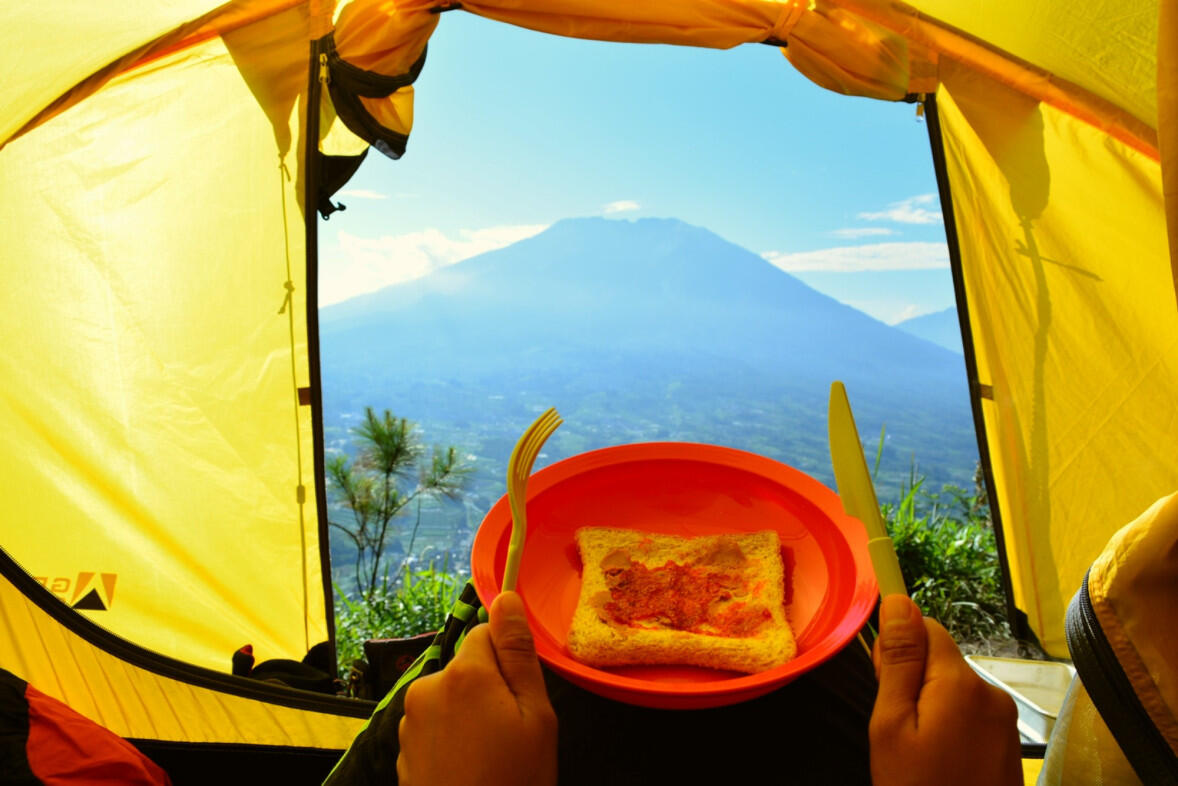 Ternyata Ini Nih Tips untuk Orang Tua yang Ajak Anaknya Mendaki Gunung