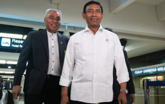 Siapakah Pemilik ALEXIS? Apakah Benar Pemiliknya Bernama ALEX TIRTA?